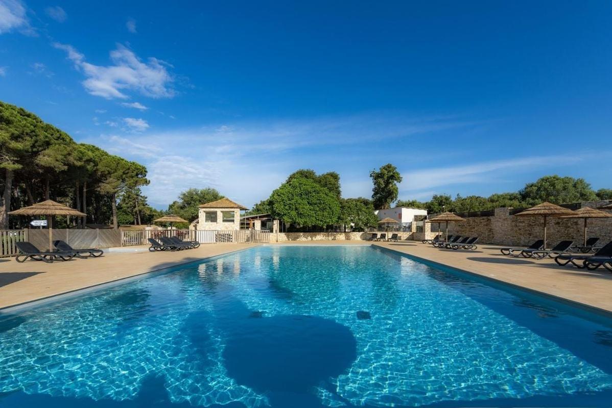 Camping Campo Di Liccia Bonifacio  Bagian luar foto