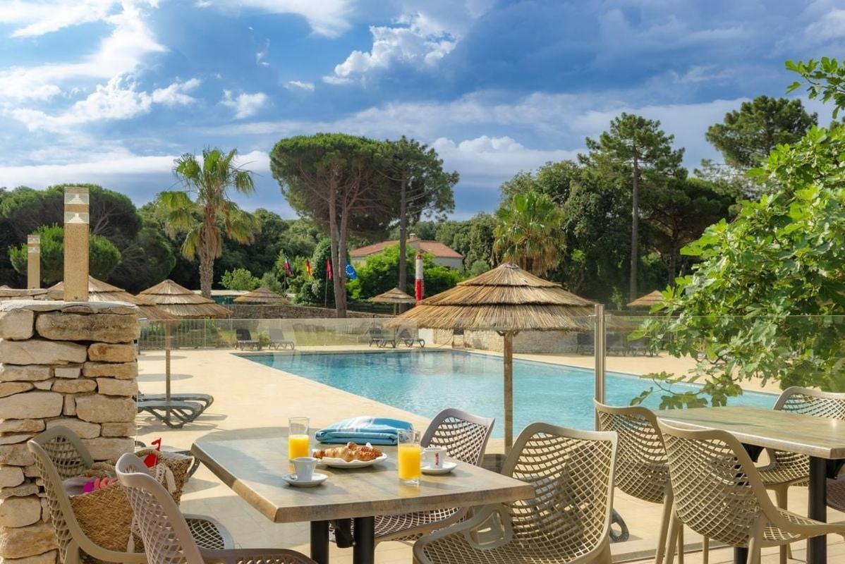 Camping Campo Di Liccia Bonifacio  Bagian luar foto